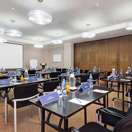 Protea Hotel by Marriott Lusaka Exteriör bild
