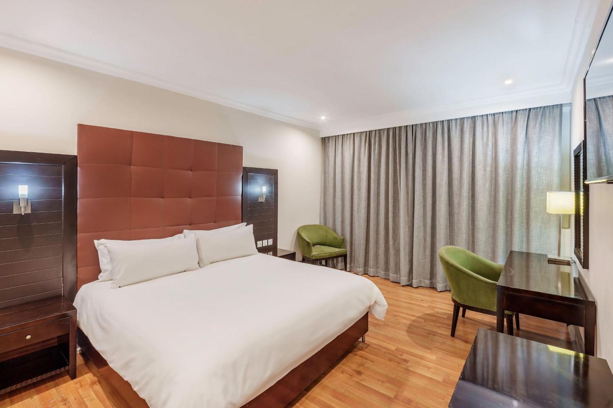 Protea Hotel by Marriott Lusaka Exteriör bild