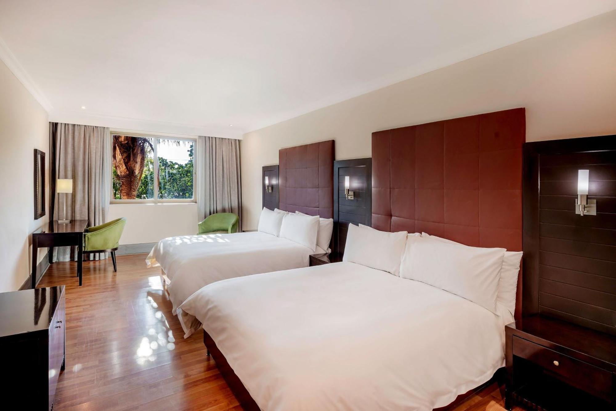 Protea Hotel by Marriott Lusaka Exteriör bild