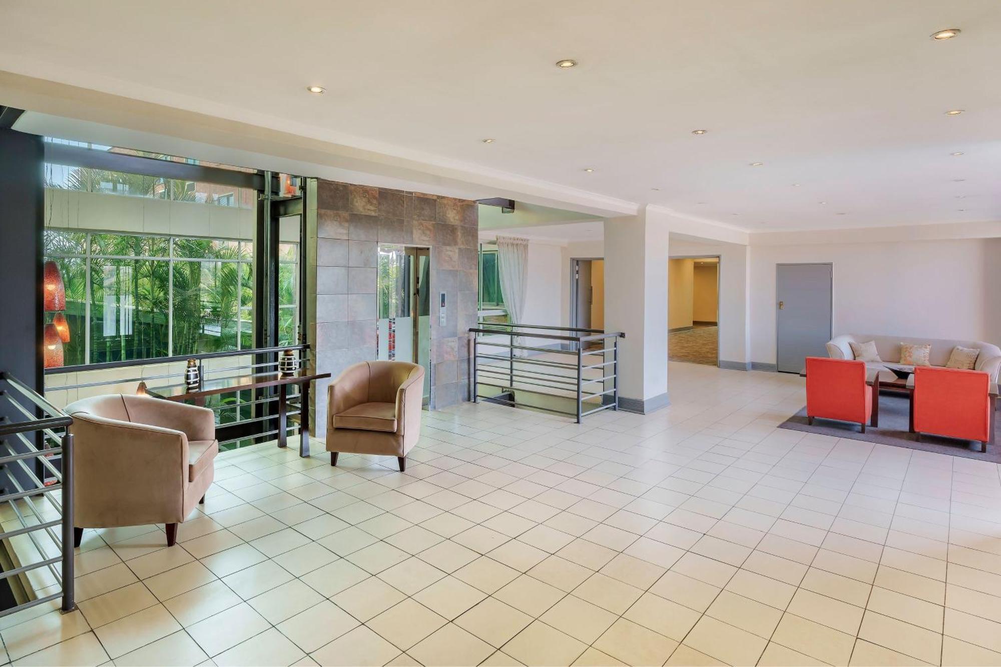 Protea Hotel by Marriott Lusaka Exteriör bild