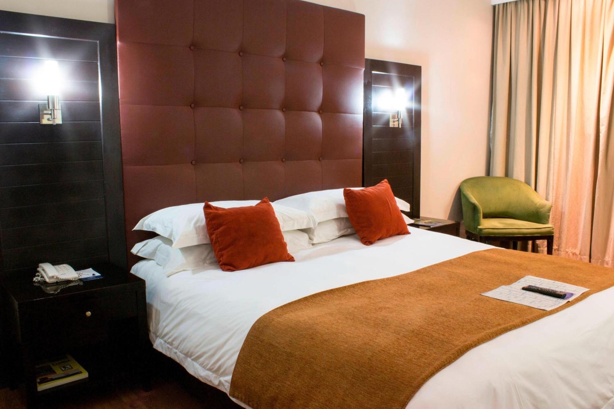 Protea Hotel by Marriott Lusaka Exteriör bild