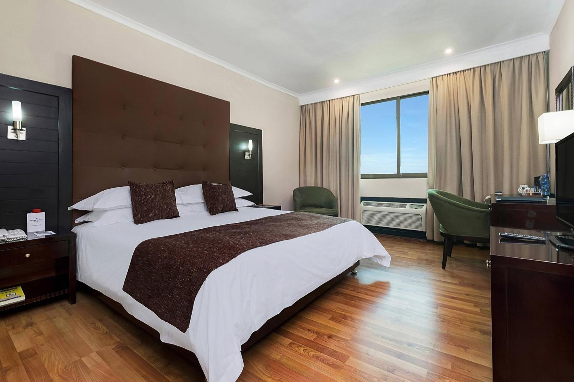 Protea Hotel by Marriott Lusaka Exteriör bild